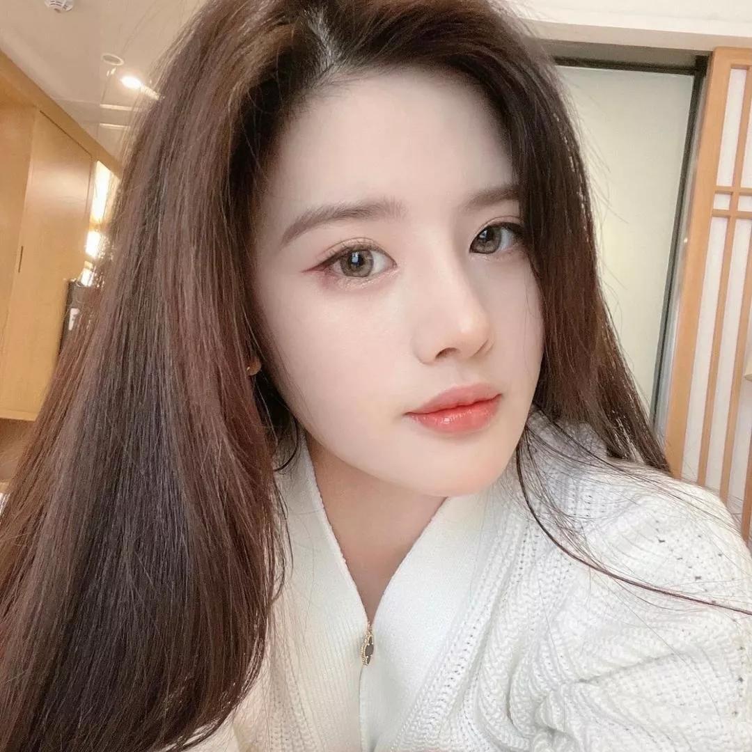 温婉少女，柔美如画。温柔美少女 自然清新美少女 温柔少女 温柔感美女 温婉大方的