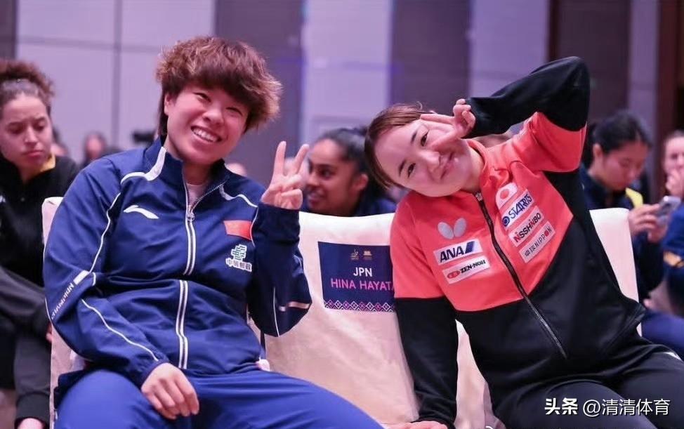 澳门世界杯抽签仪式上的可爱同框
 
在澳门世界杯抽签仪式上，咱们霸气外露的“大力