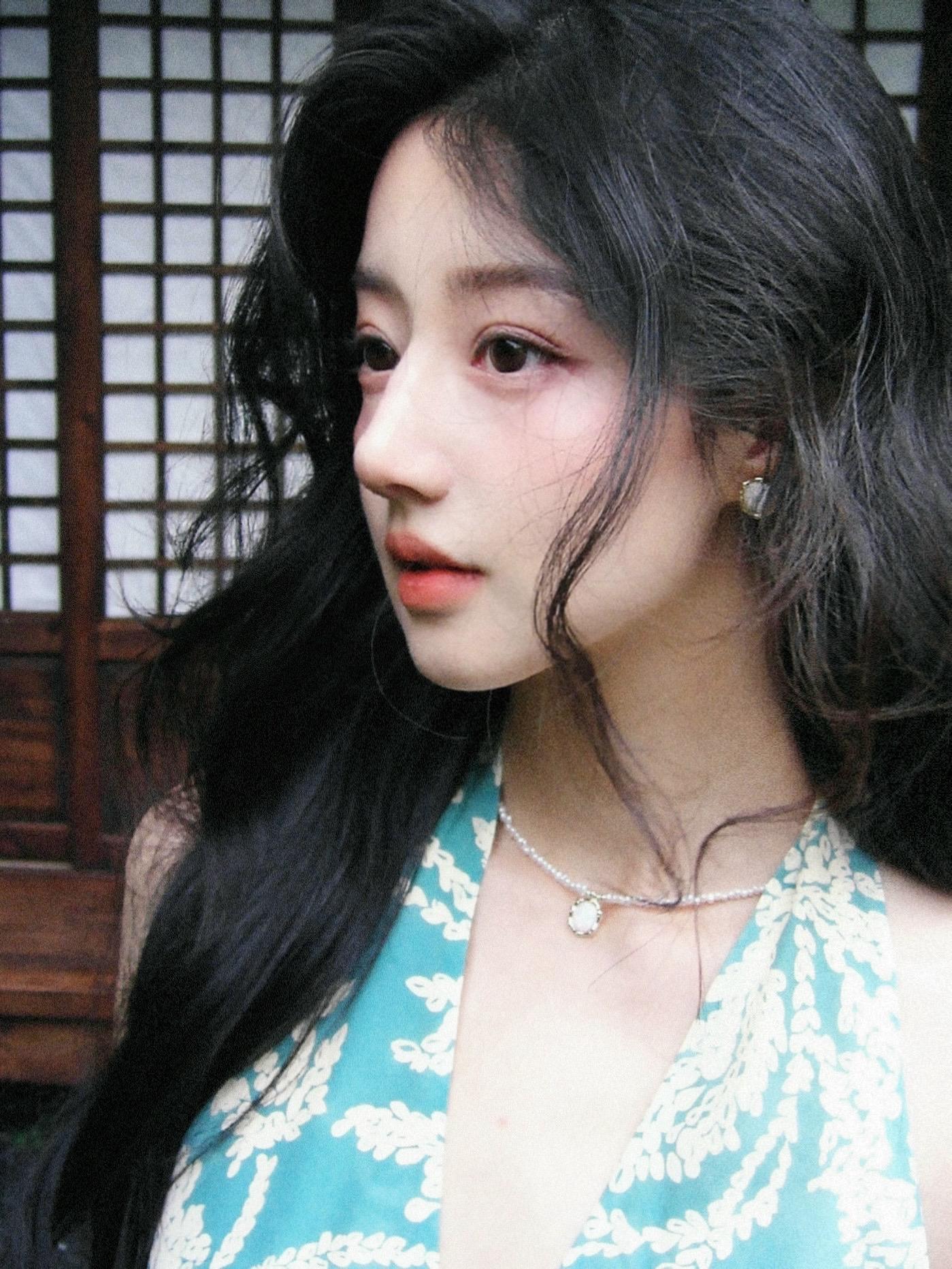 你美目如当年流转我心间阴天