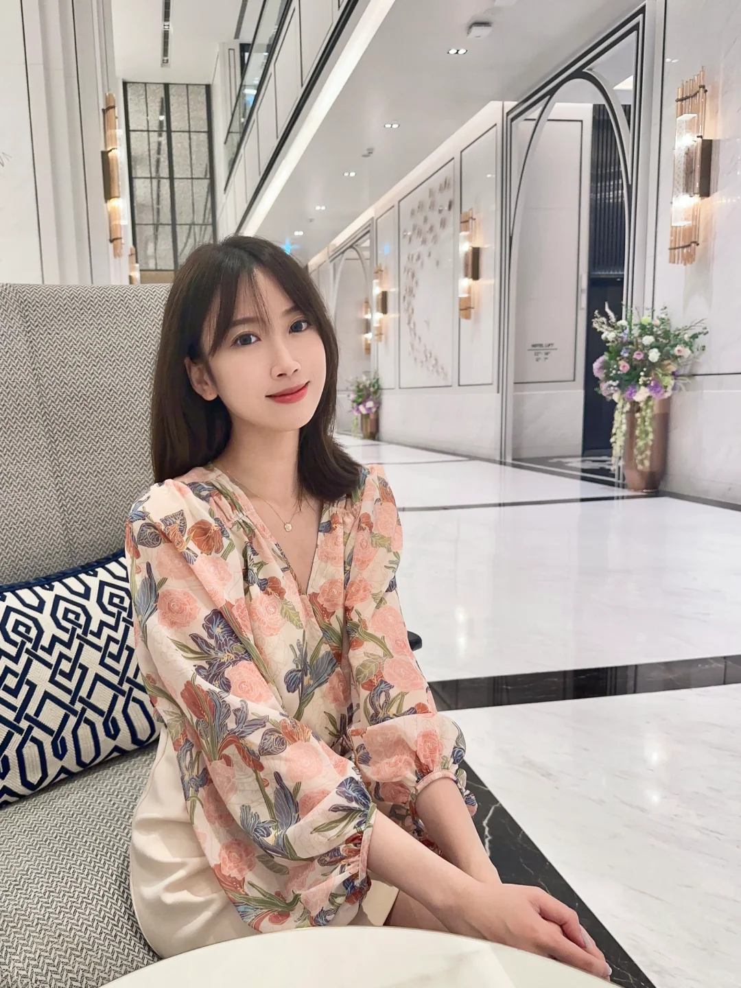 今天是请吃饭的漂亮姐姐🌸