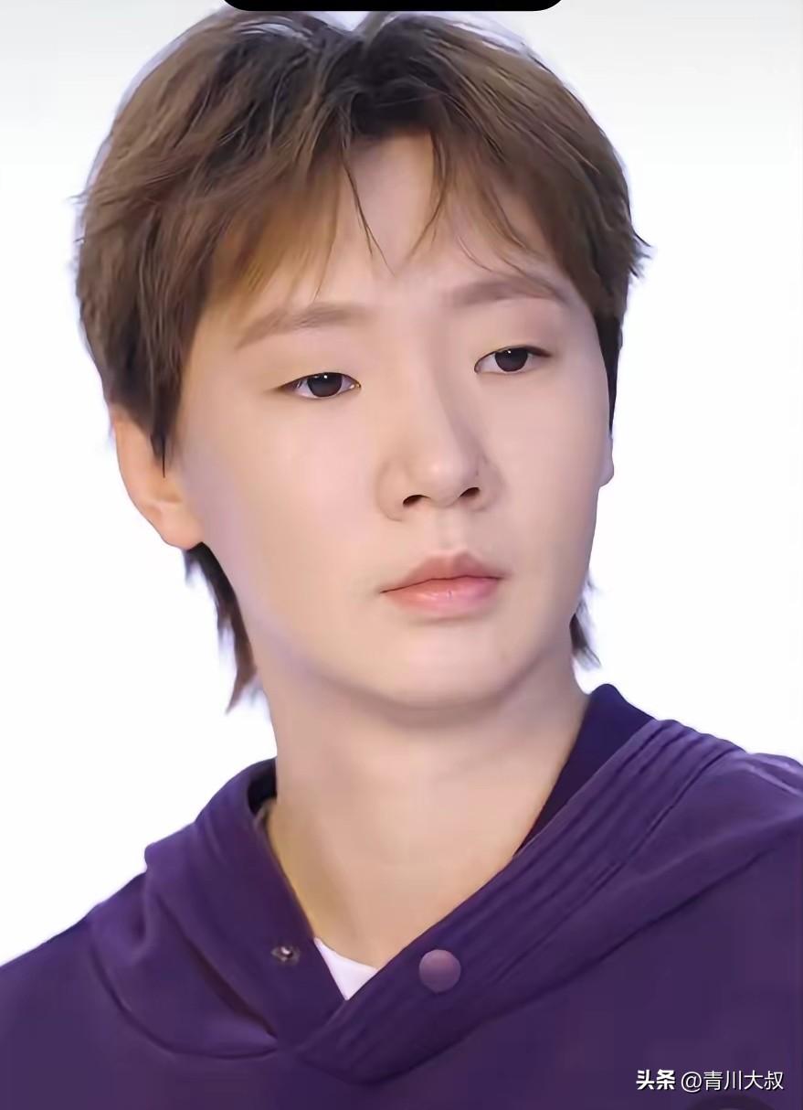 终于明白，王曼昱为啥受品牌方欢迎了？
175的身高，
体型纤细，
妥妥的衣服架子