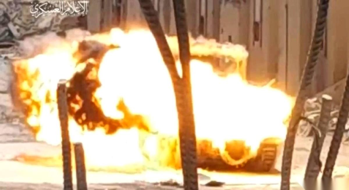 以色列的梅卡瓦坦克，号称“陆战之王”。
结果，开进黎巴嫩边境的山里，一天之内，十