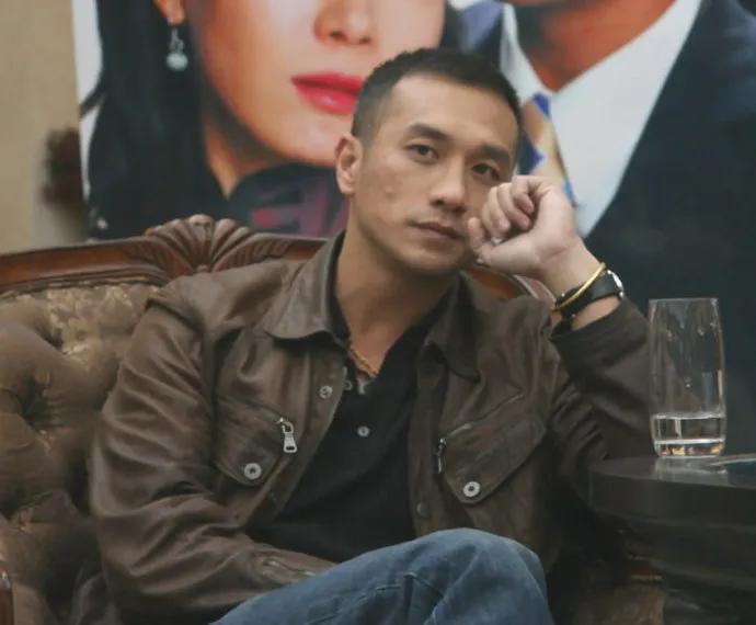 真是没想到黄觉之所以来北京做北漂竟是因为他

黄觉是广西壮族自治区的孩子，18岁
