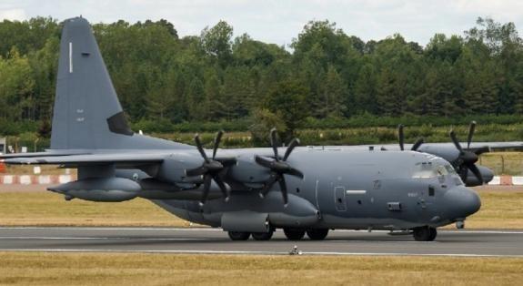 笑不活了！特朗普脸都被扇肿了！谁能想到，伊朗在打扫战场时，竟挖出了一个让美国彻底