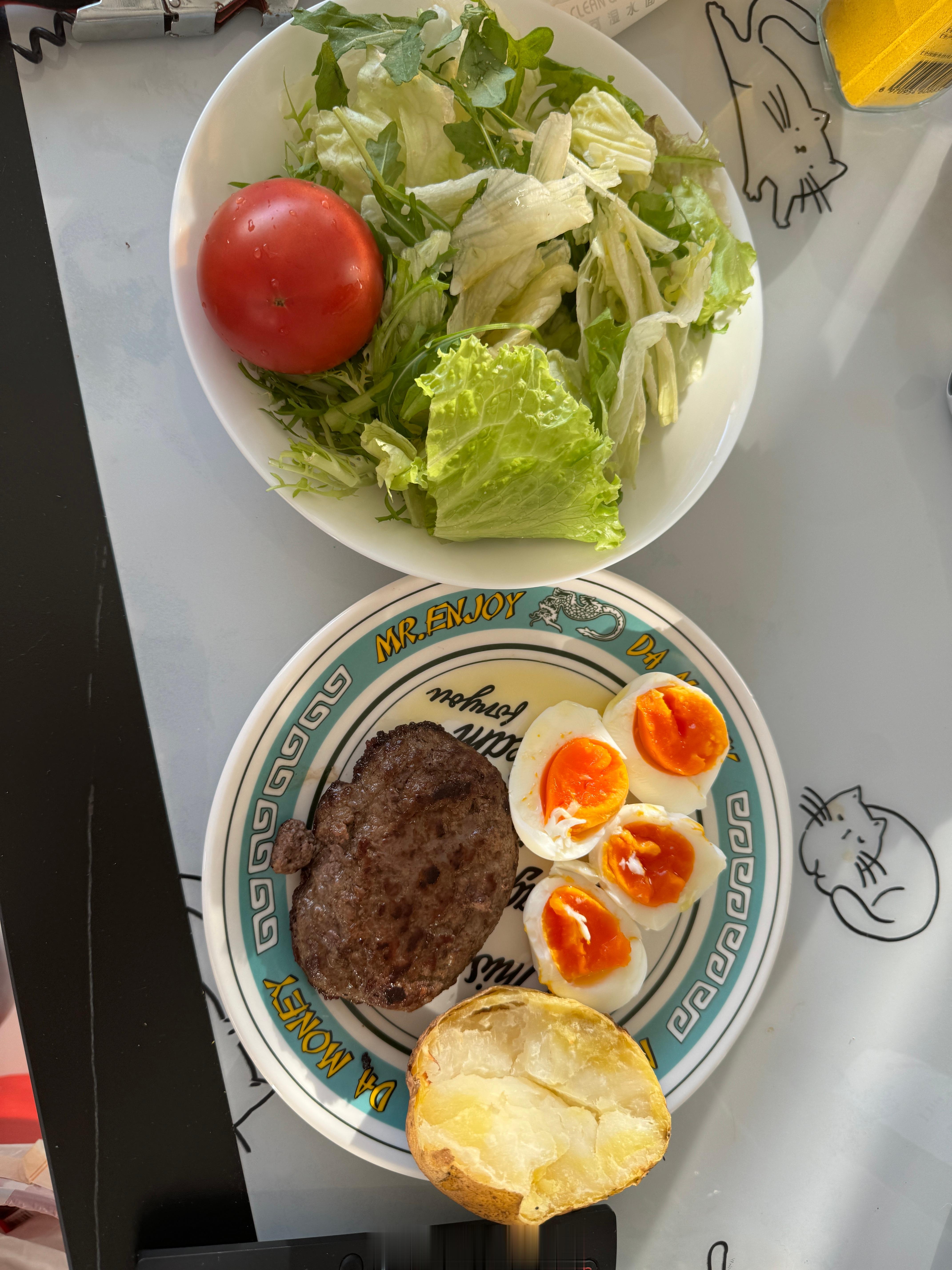 早起出门，阿维塔 11 被拿一血了，对方全责，有点心疼但是没关系，美好的一天开始