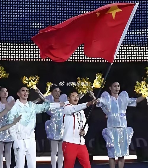 太刚了！中国代表团出征日本名古屋亚运，不带任何高科技装备，反倒拉去成吨米面肉菜、