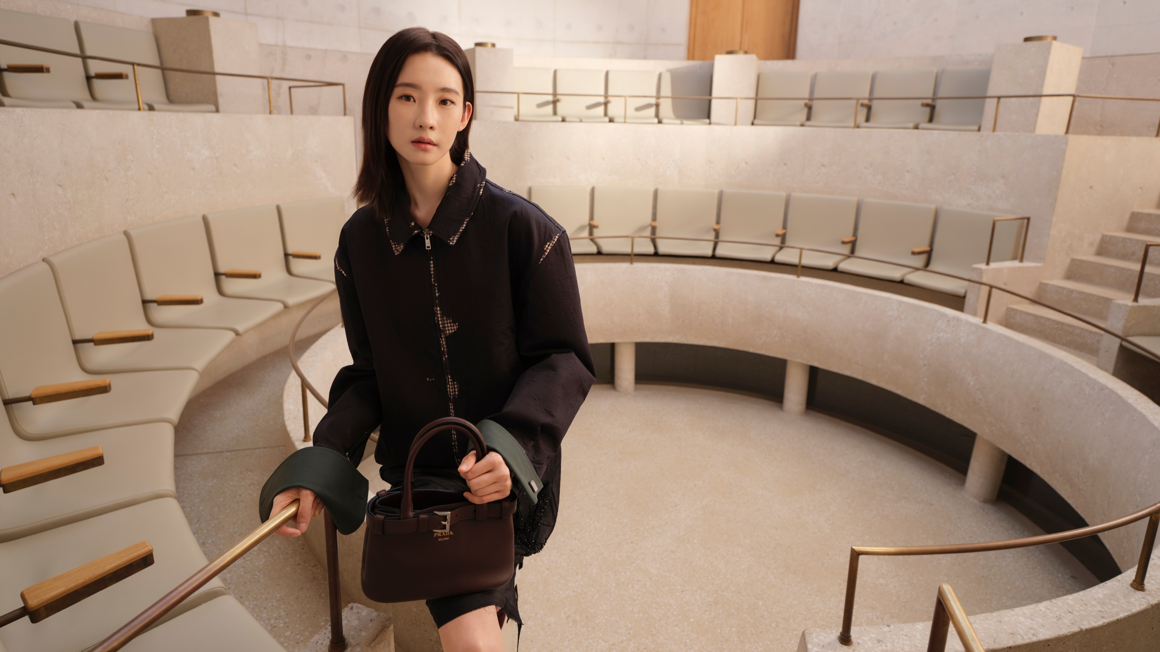 Prada品牌大使TOP登陆少年组合朱志鑫、张泽禹、张极、左航、苏新皓携手演员张