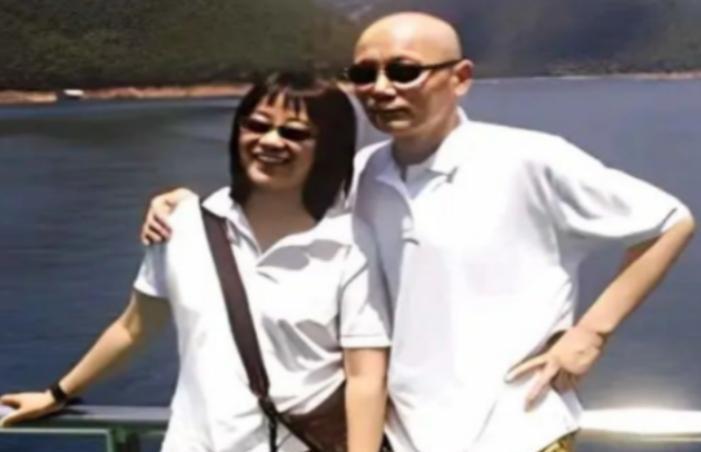 1995年，葛优听了妻子贺聪的话，拿出全部存款350万，一口气在北京三环内买了4