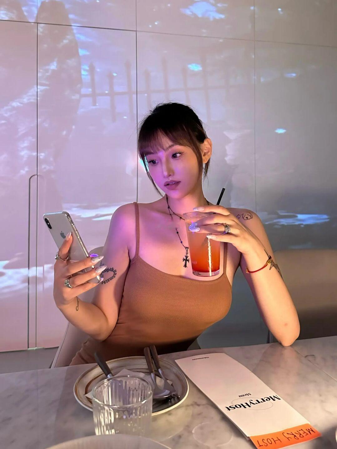 𝑫𝒊𝒏𝒏𝒆𝒓 𝒘𝒊𝒕𝒉 𝒎𝒆