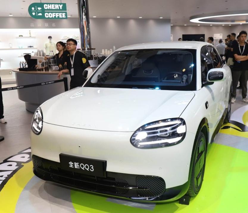 全新QQ3亮相！优点缺点全说实话，不吹不黑
2月6号，奇瑞全新QQ3不是正式亮相