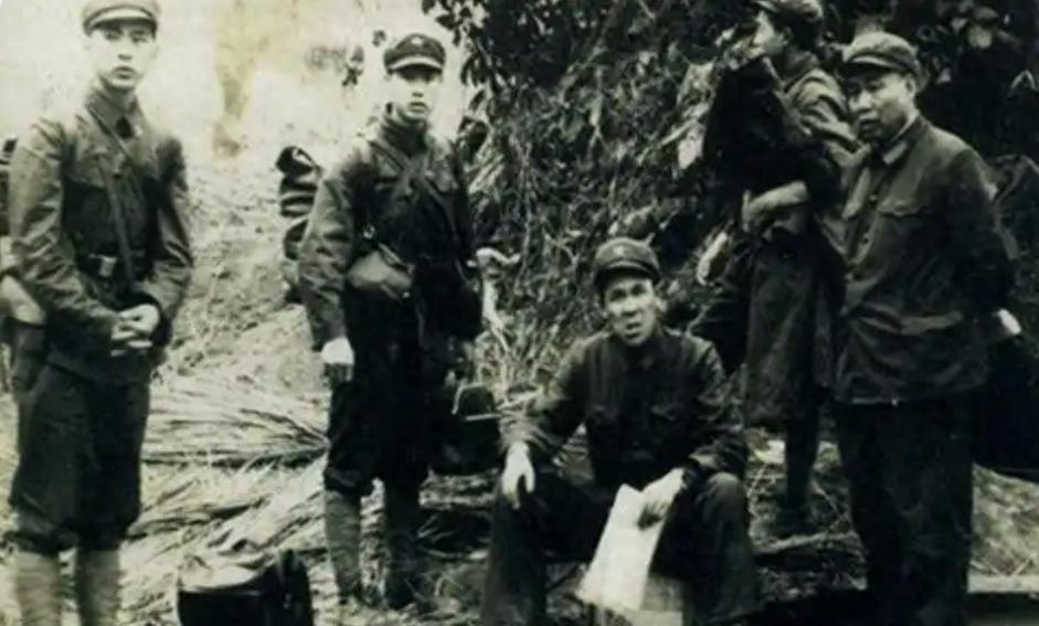 越军精锐师团死守四号桥，嚣张宣称天兵难以闯关，我军毅然决然挑战虎口拔牙！
196