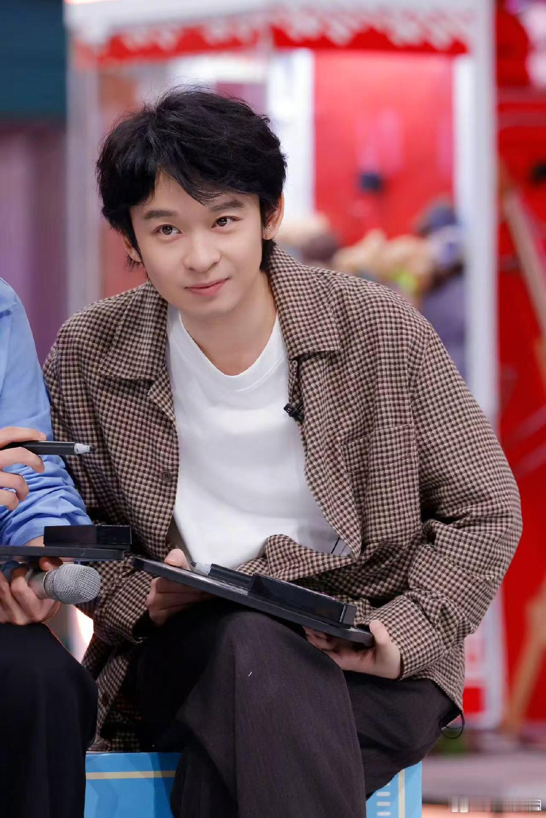 hi6实时收视率第一你好星期六《你好，星期六》收视再创新高，峰值 0.7586 