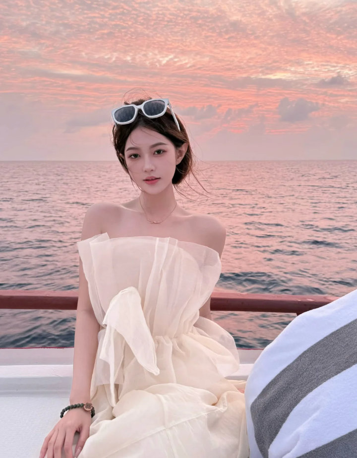 有一说一，只看颜值的话Meiko绯闻女友邓子怡算不算LPL选手女朋友里最好看的[