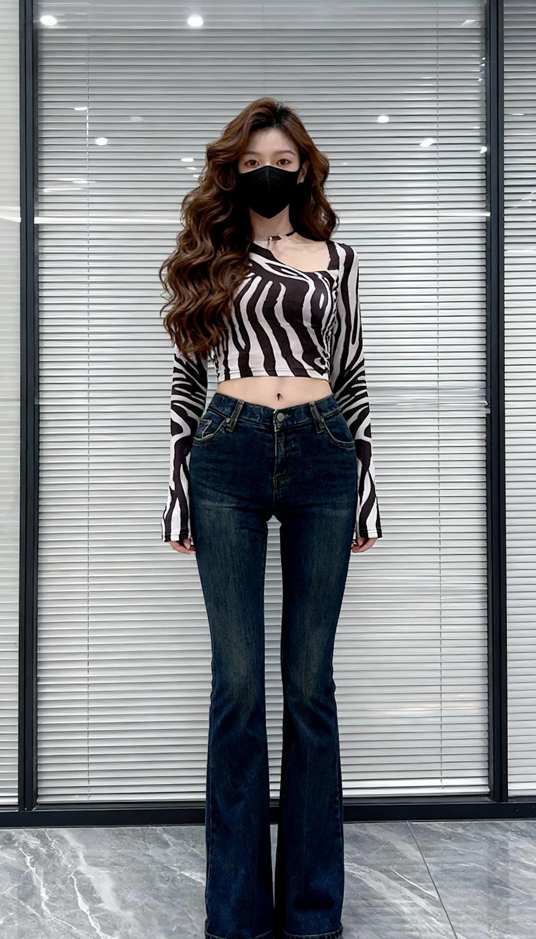 女生穿紧身牛仔裤不勒吗其实挺勒的