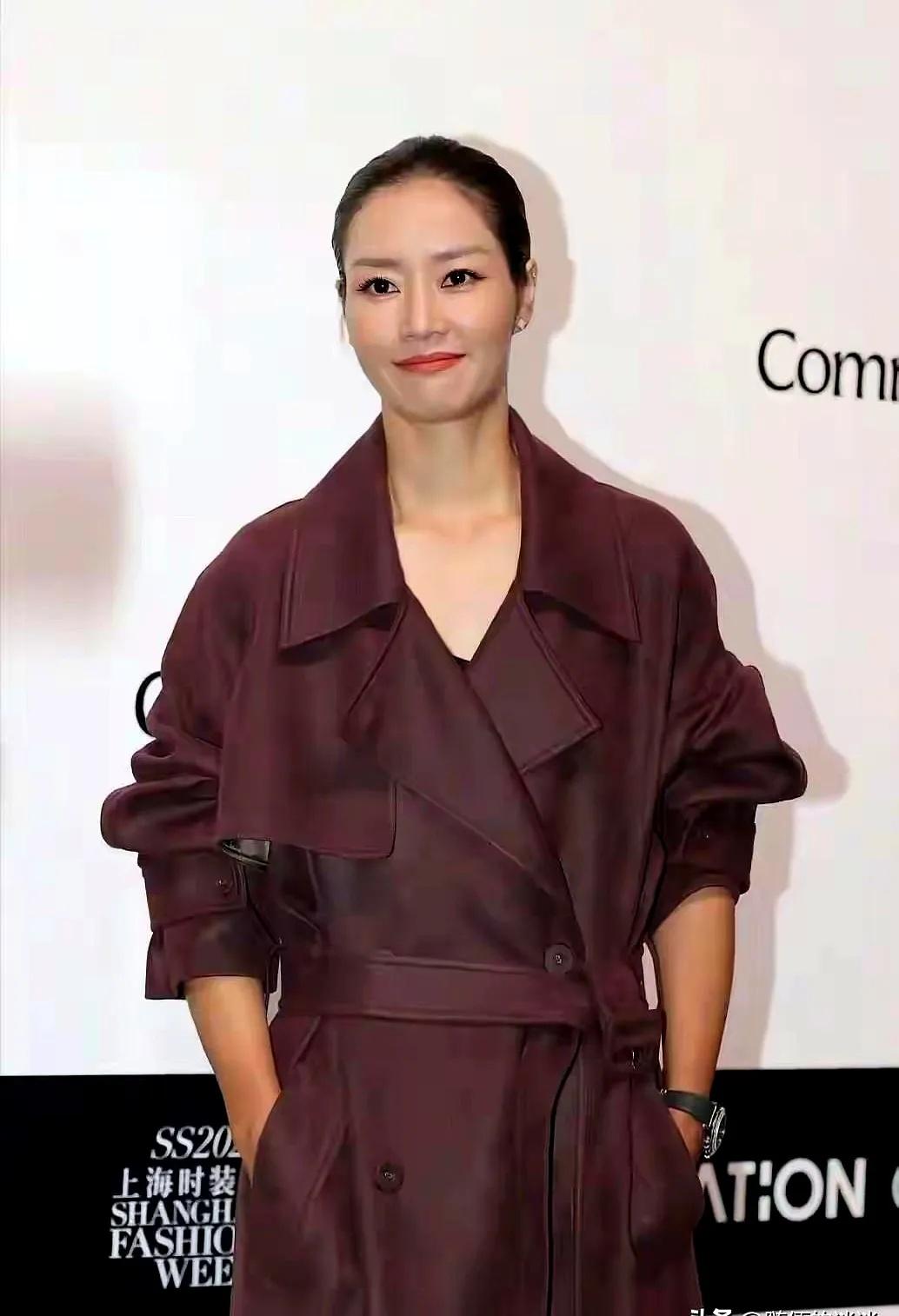 李娜退役后不进体育局当官，也不上综艺捞快钱，却在2025年底，自己掏真金白银在湖