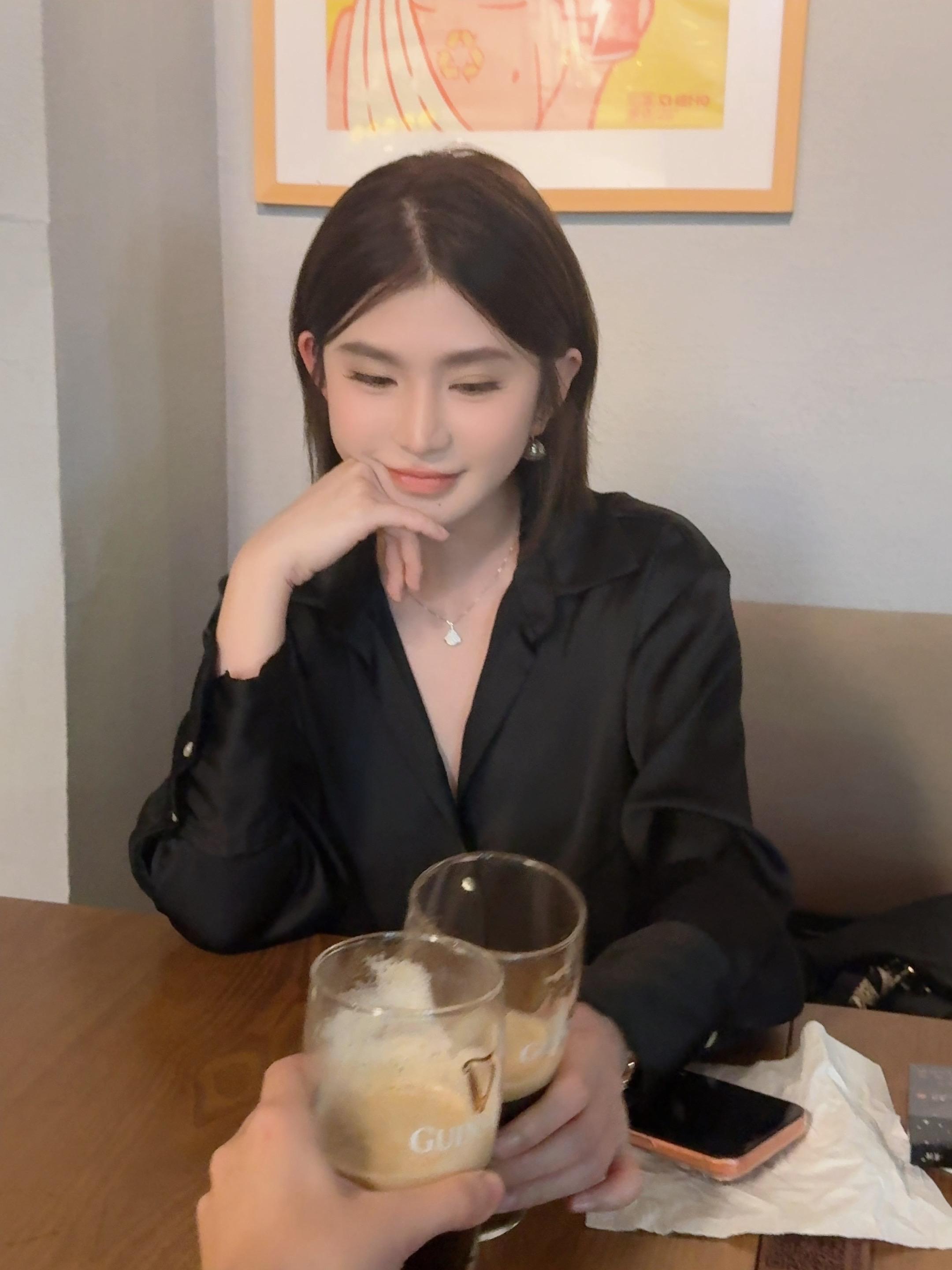 就是偷偷幸福很久了