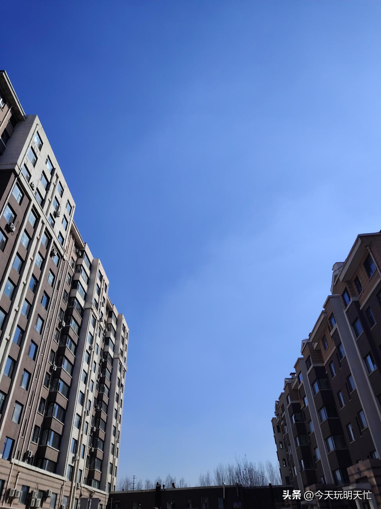 你记着，不管到啥时候，学历都永远是硬通货。考研究生不容易，考上本科也一样不轻松。