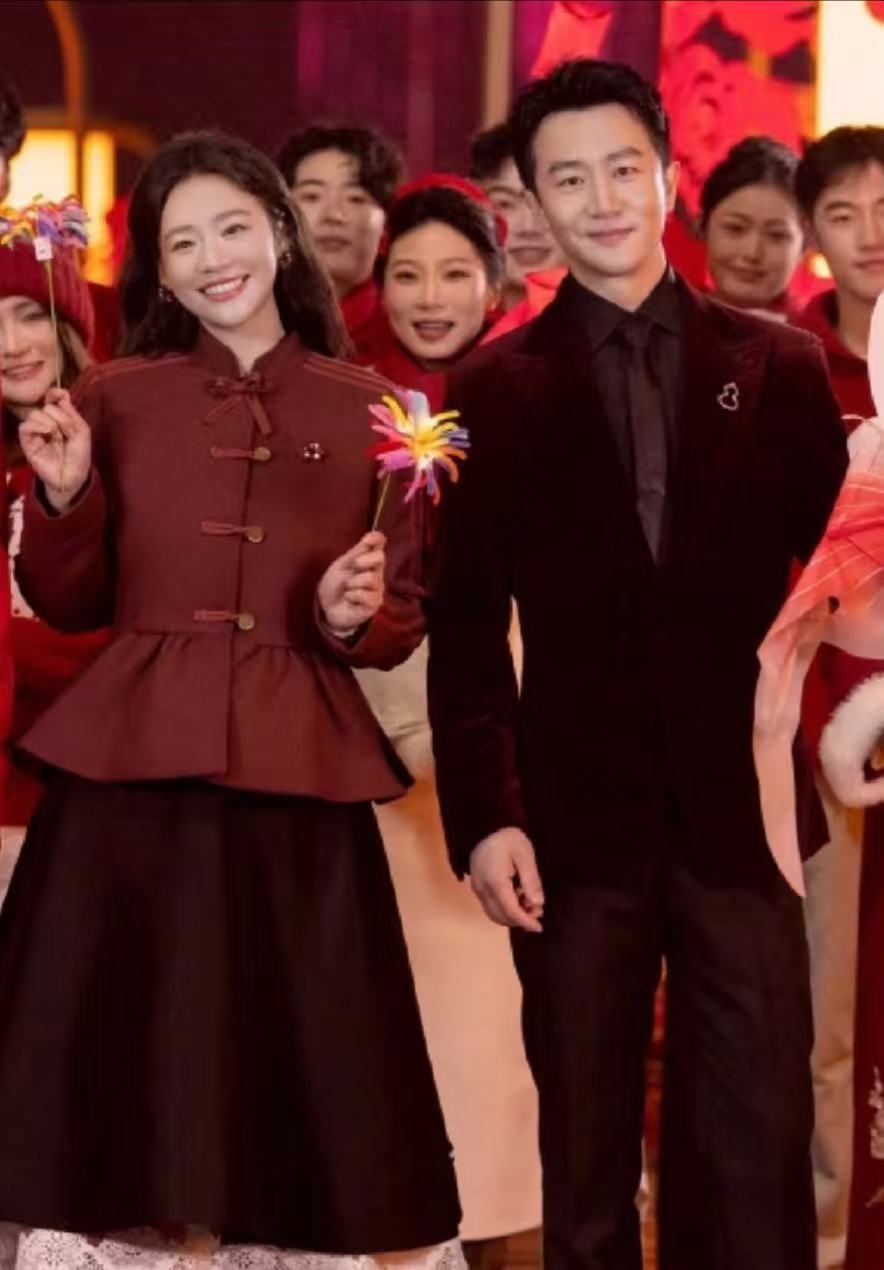 黄轩马思纯13年后还有售后没想到黄轩和马思纯这对兄妹13年后还有售后～时隔13年