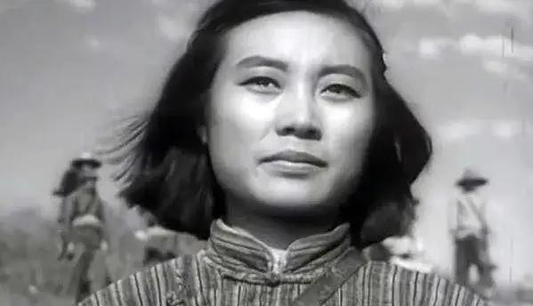 原来电影《渡江侦察记》里的女游击队队长刘四姐确有其人！原型刘四姐1912 年出生