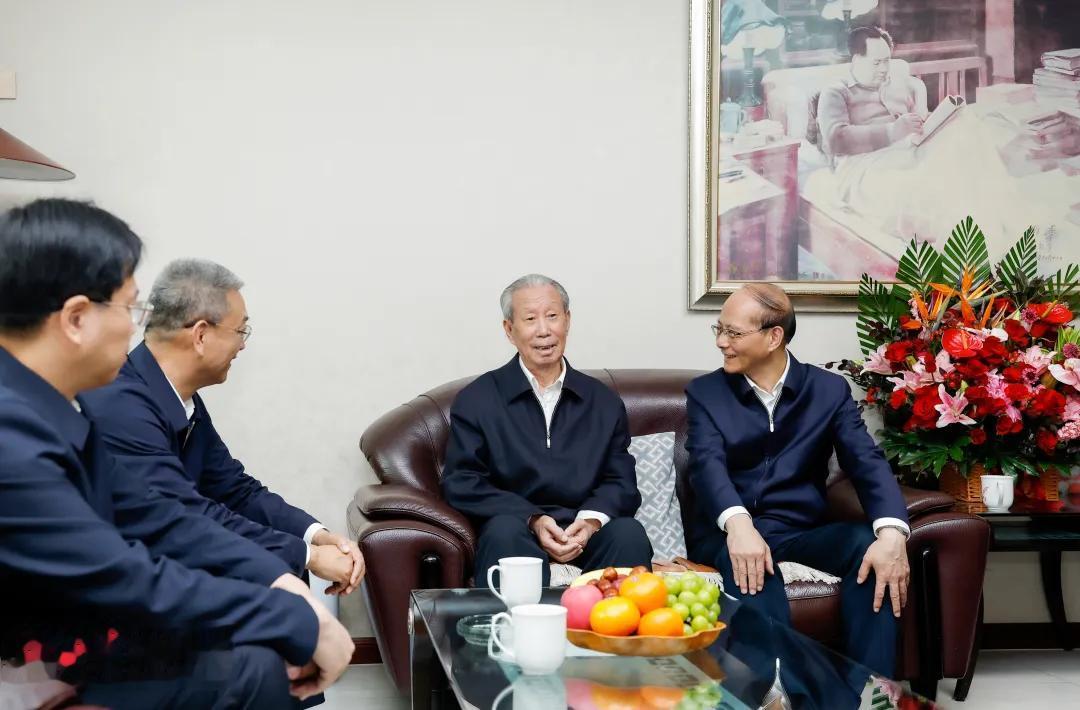 吴晓军、孔绍逊看望慰问林铎、仲兆隆、陈学亨等省级老同志