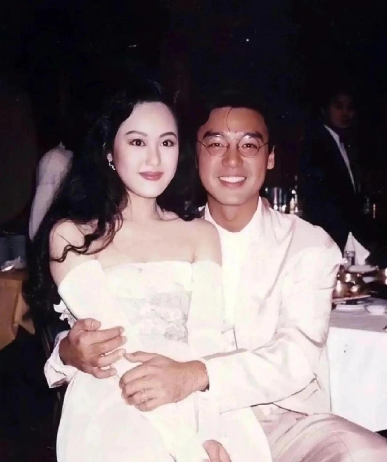 婚恋专家说：“过去，即使再贫穷的男人结婚成了家，日子也能慢慢富起来，而现在呢，哪