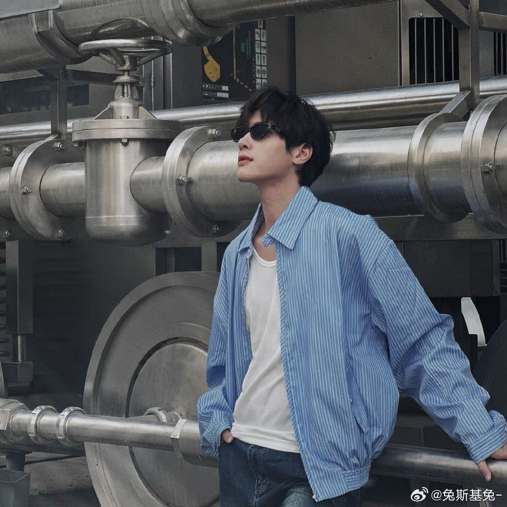 七夕快乐 男孩子法起来 谁先营业谁是1