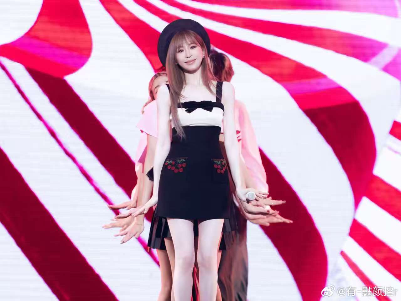 王心凌演唱会谁懂啊！人生第一次演唱会，被甜妹的歌声狠狠治愈了，这就是缘分的力量吧