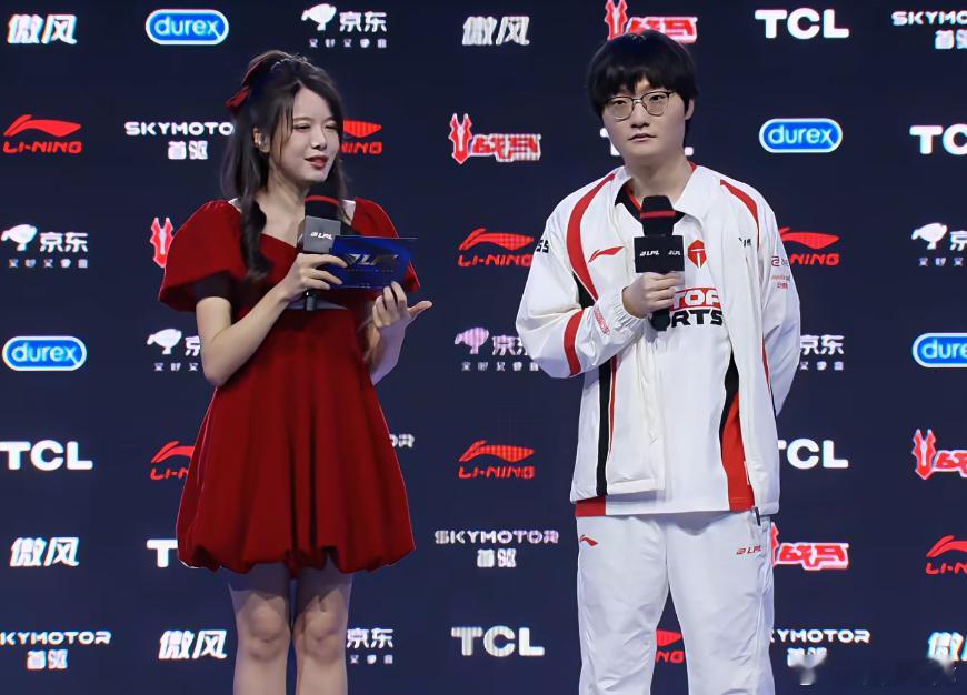 Tian:感觉TES一直是一支比较血腥的队伍，IG也是TES成功复仇iGTES拿