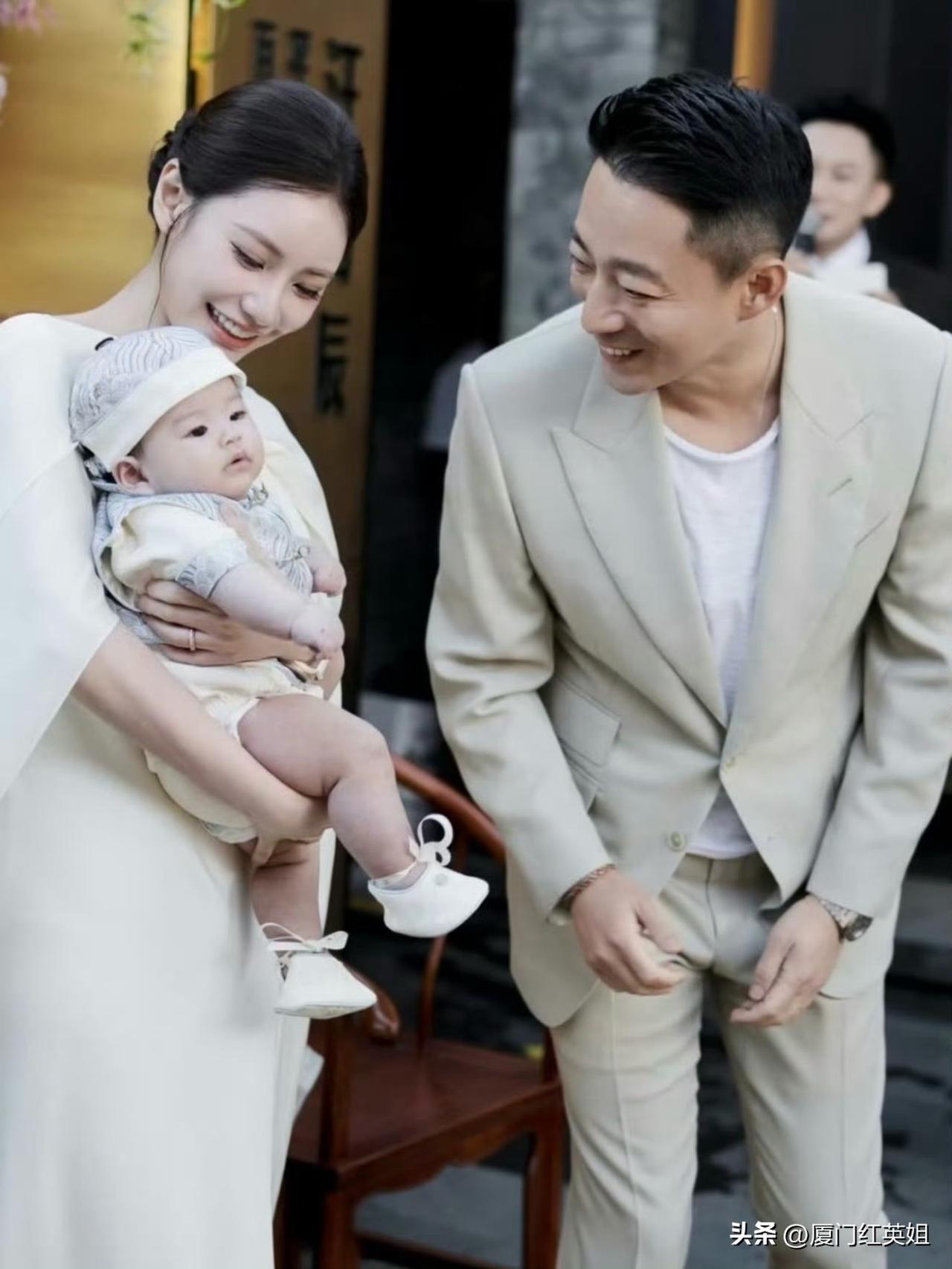 第一次看马筱梅态度这么强硬，在直播中正面回应“不接大S儿女回北京”的争议，几个核