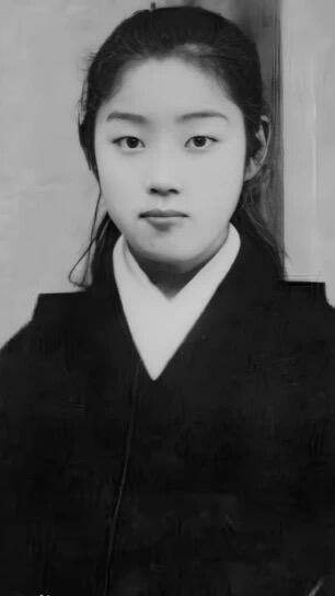 孙中山的日籍夫人，年轻貌美，在孤寂中离世