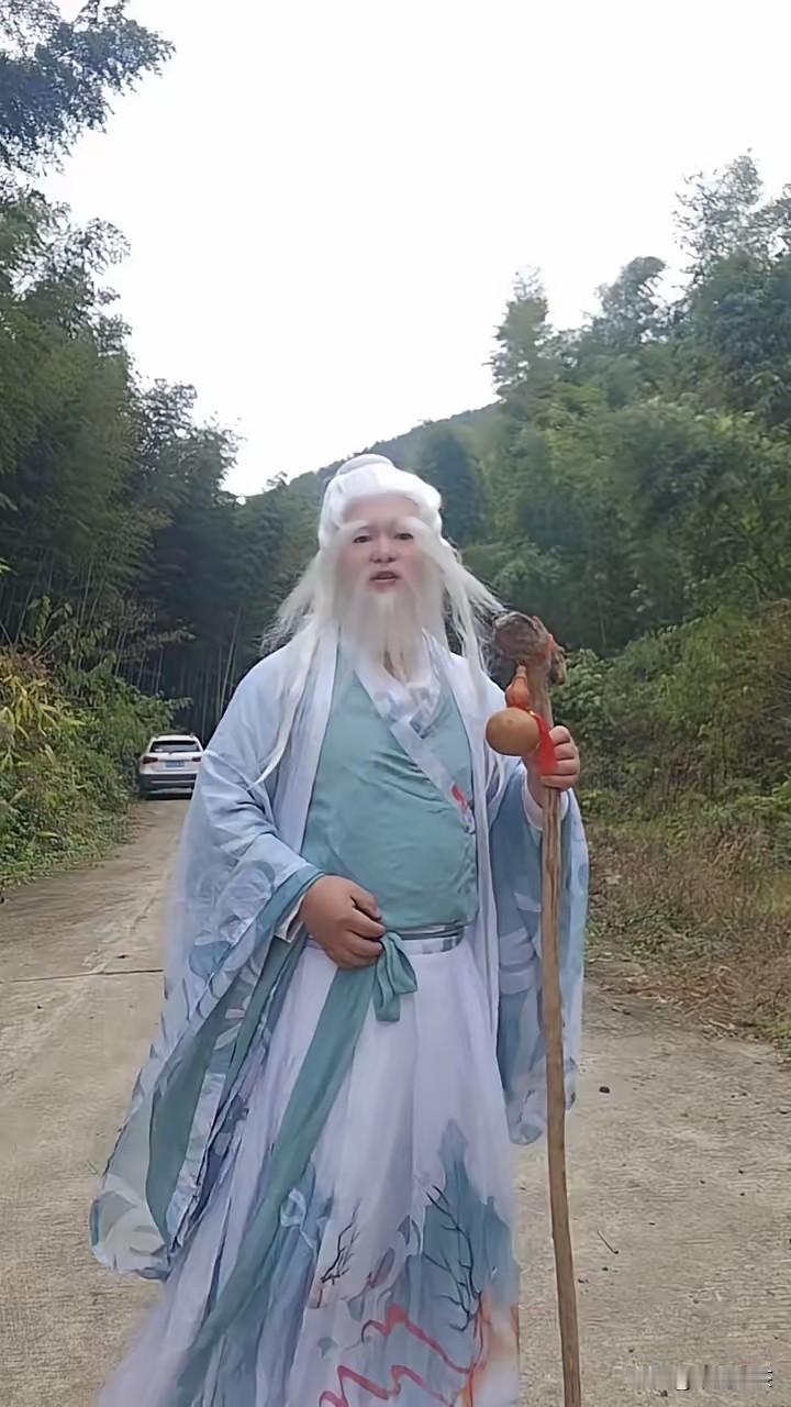 站住，12月23日报道，我查过你的身份，发现你全家都不会生病了，为了给你送健康，