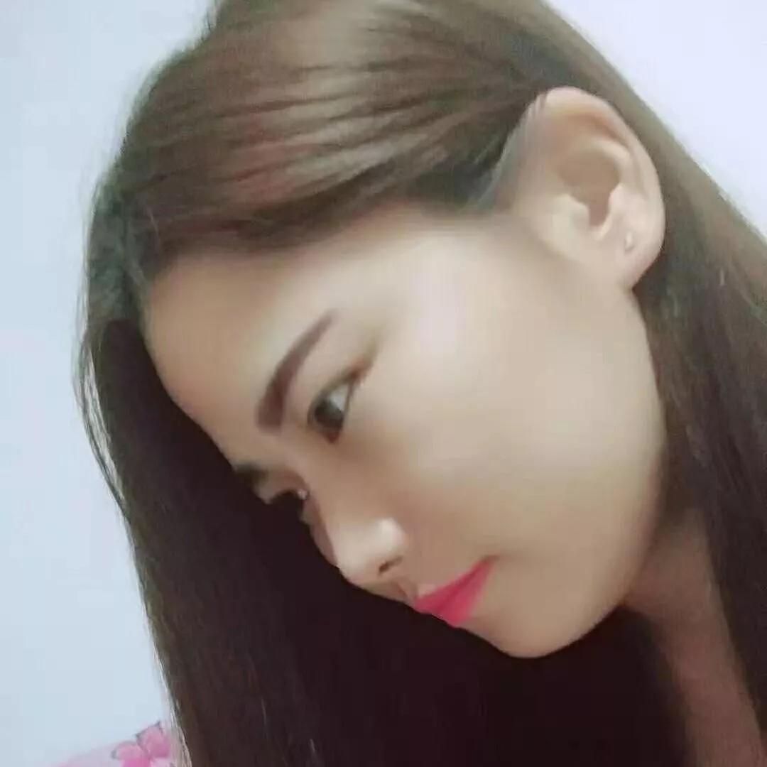 自然妆容温柔眼神少女感粉色唇彩简约优雅清透少女感妆容 温柔甜美风妆容 自然粉嫩妆