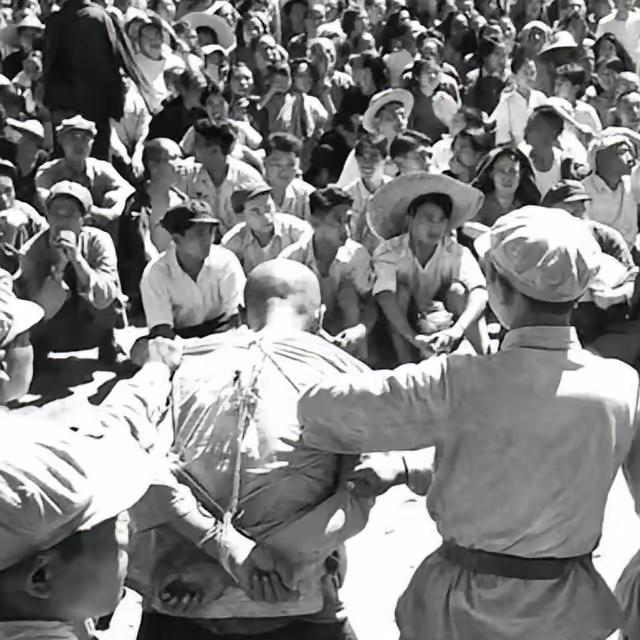 1951年5月1日，湖北省钟祥县人民政府以反革命罪判处抗日爱国将领、原国军起义少