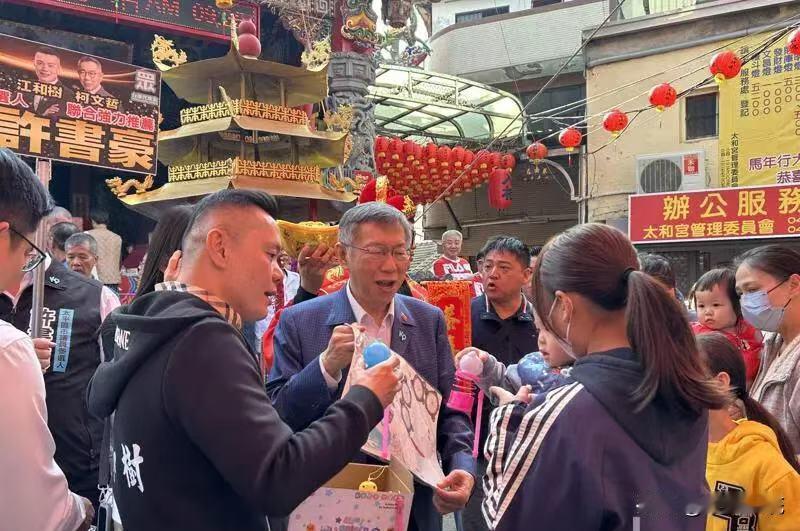 柯文哲今赴台中5宫庙走春 

决战中台湾，柯文哲今天（21日）大年初五在台中走春