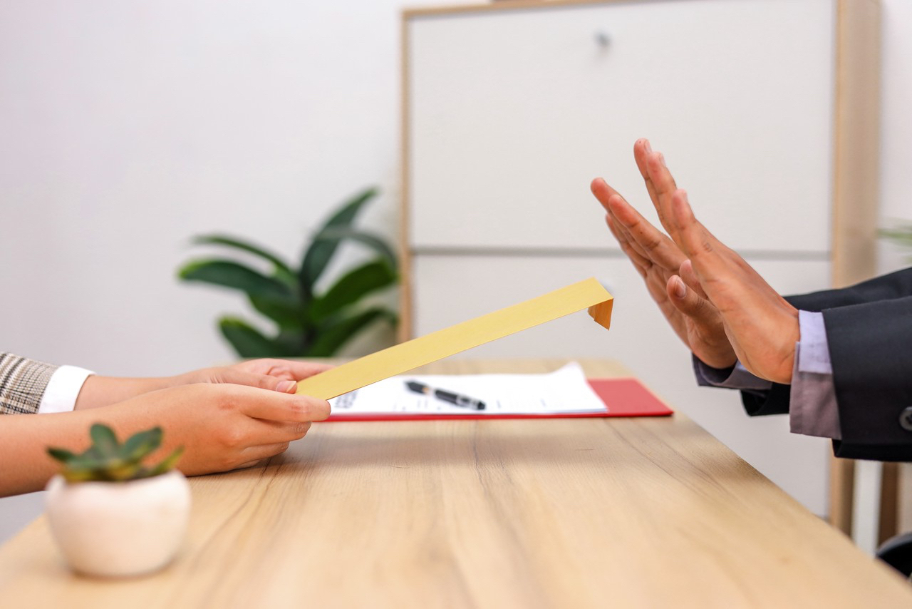 开盘一字跌停！涉嫌信批违法违规被证监会立案，向日葵布局半导体“梦碎”？