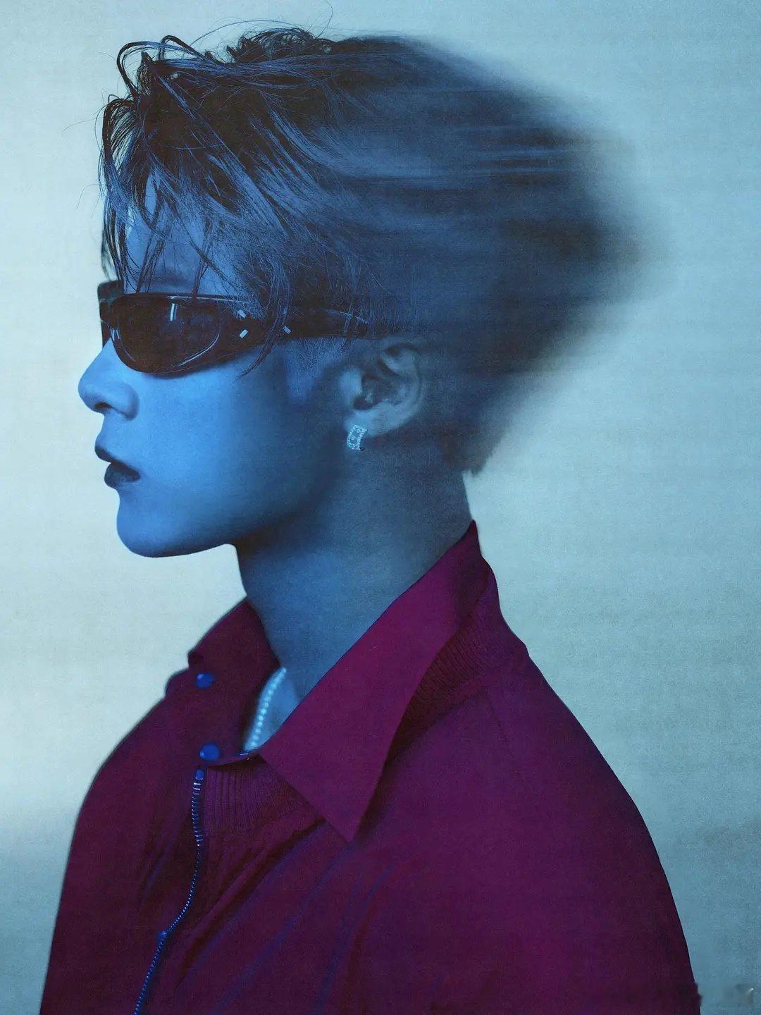 檀健次湖南卫视跨年出图🈶，既有未来好，又有性张力