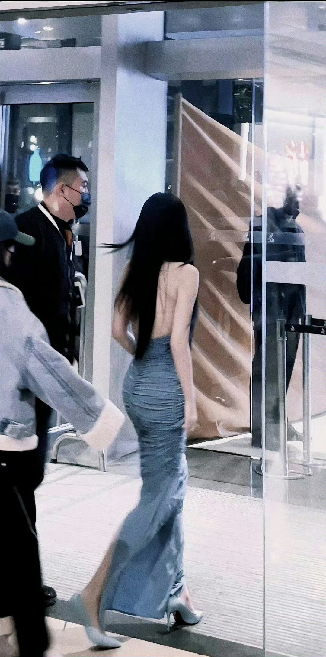 家鱼的美背是艺术品🤲🤲 