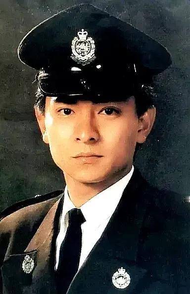 除了刘德华，你见过还有谁能红40多年的？时间追溯到1982年，我出生的那一年，刘