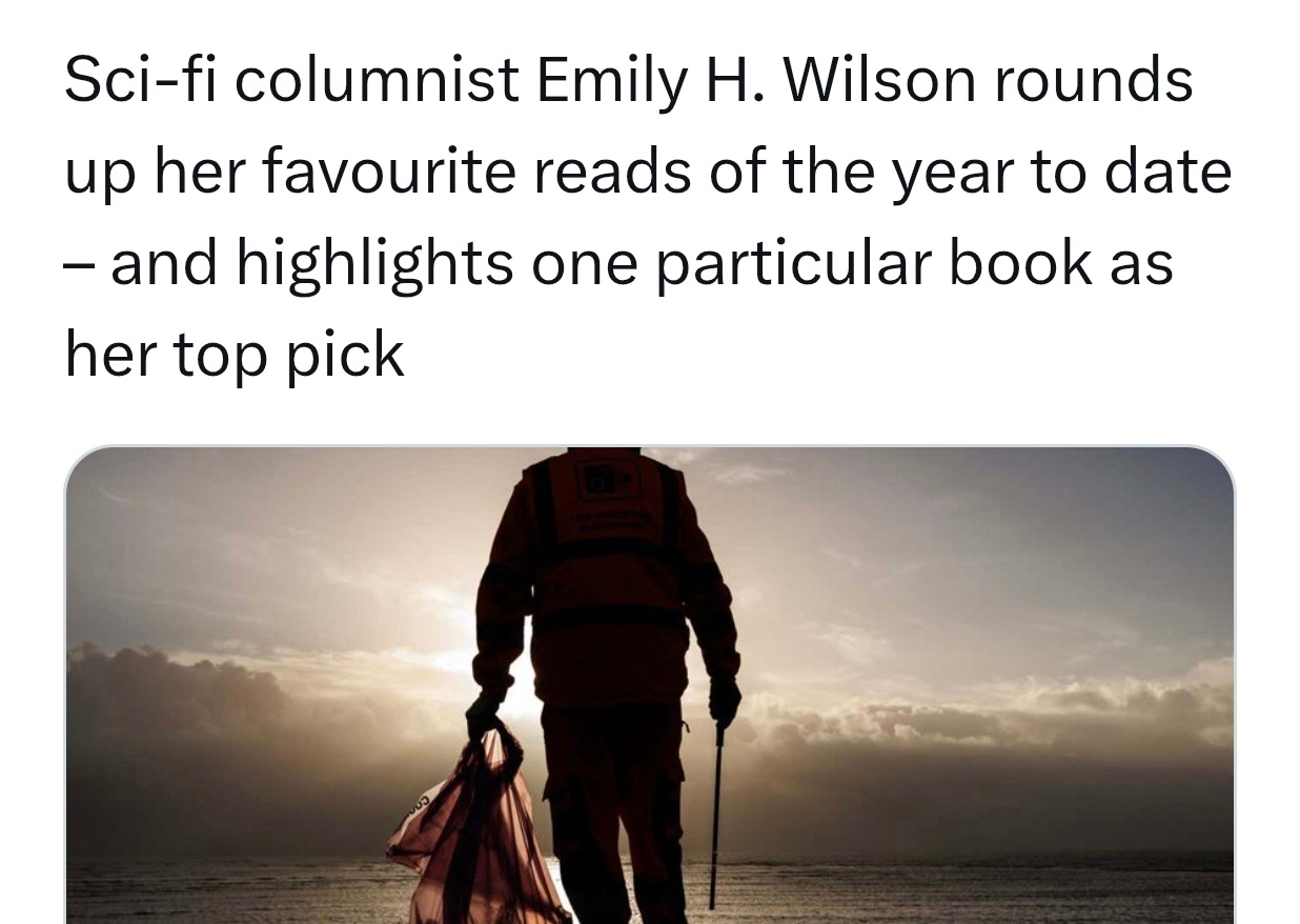 🤔 留意此处“rounds up her favourite reads of