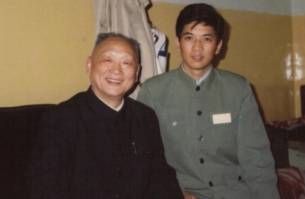 邓公的胞弟邓垦，与自己哥哥很少见面，70岁时担任湖北副省长，活到了106岁。
