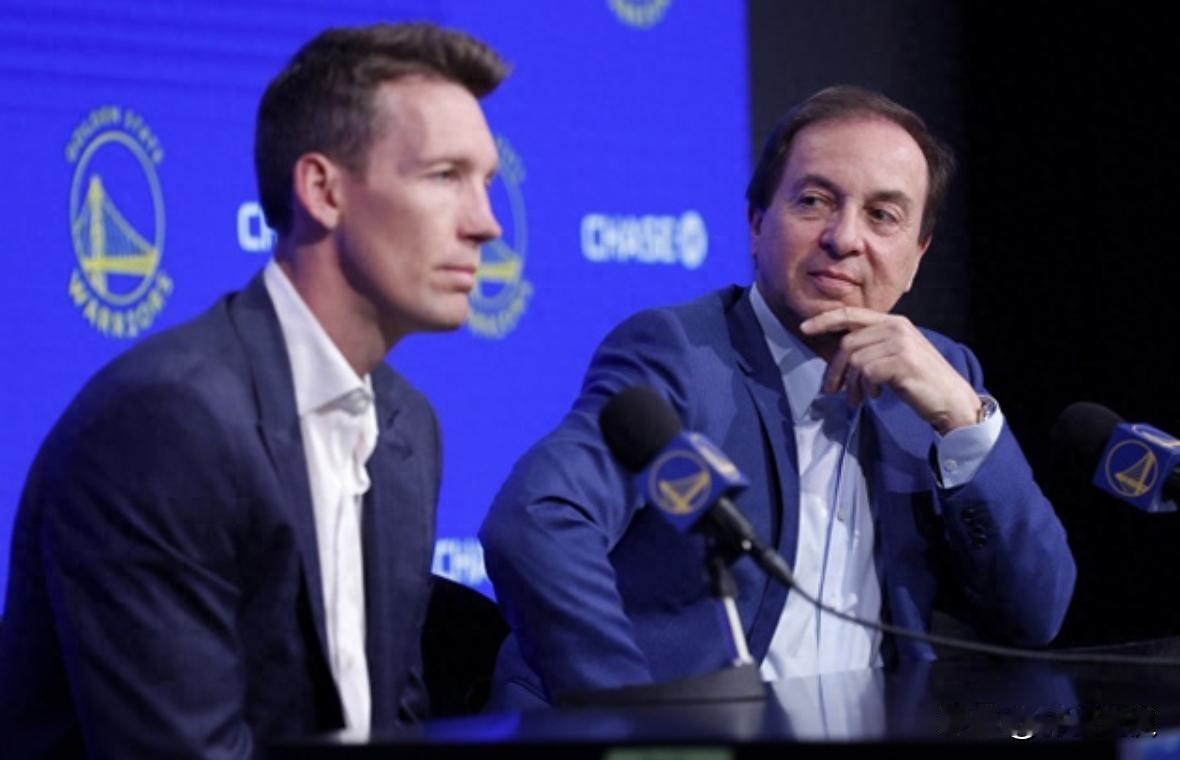 没跑了！勇士正式报价字母哥！8换2交易方案出炉，国内名嘴热议！[送心]

202