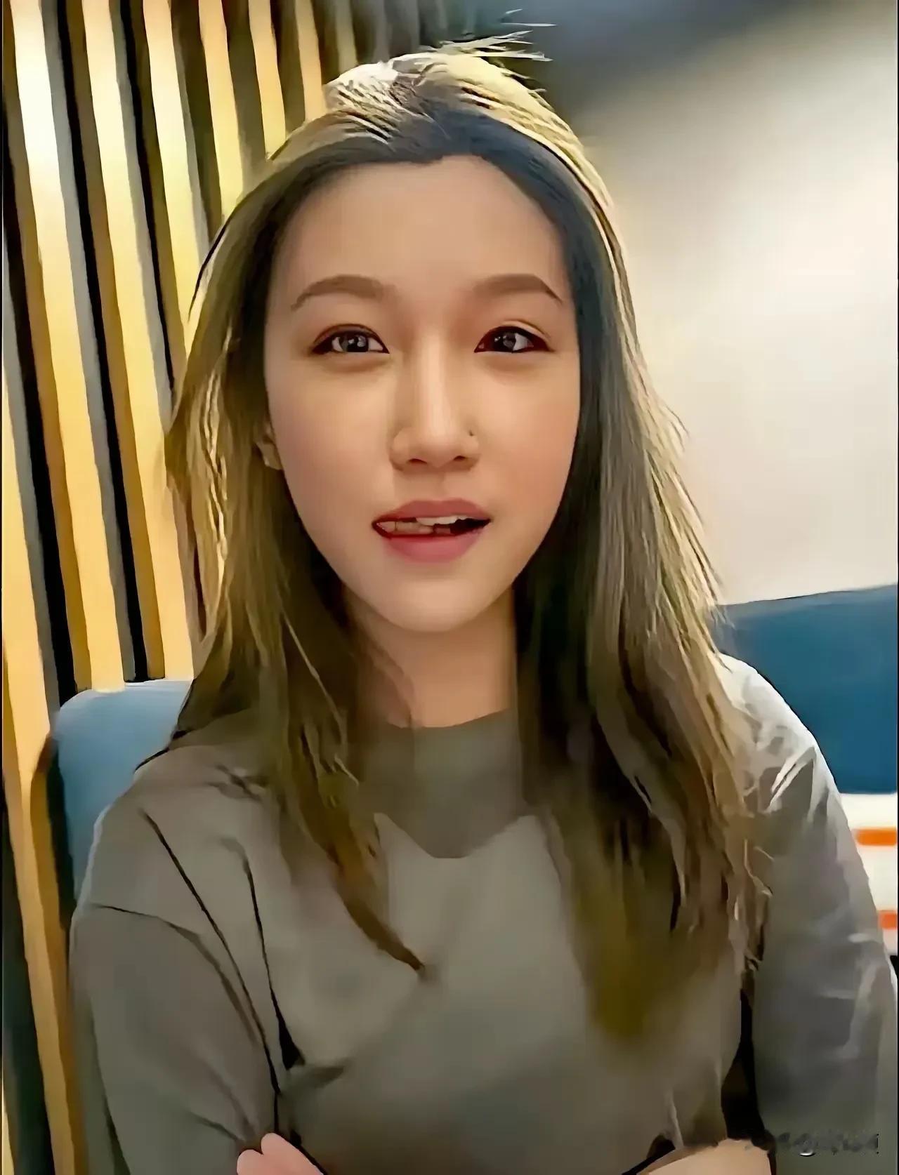 李新莳做什么能挽回形象？向乌克兰当局举报这个渣逃兵役，把他送上俄乌前线。另外仙女