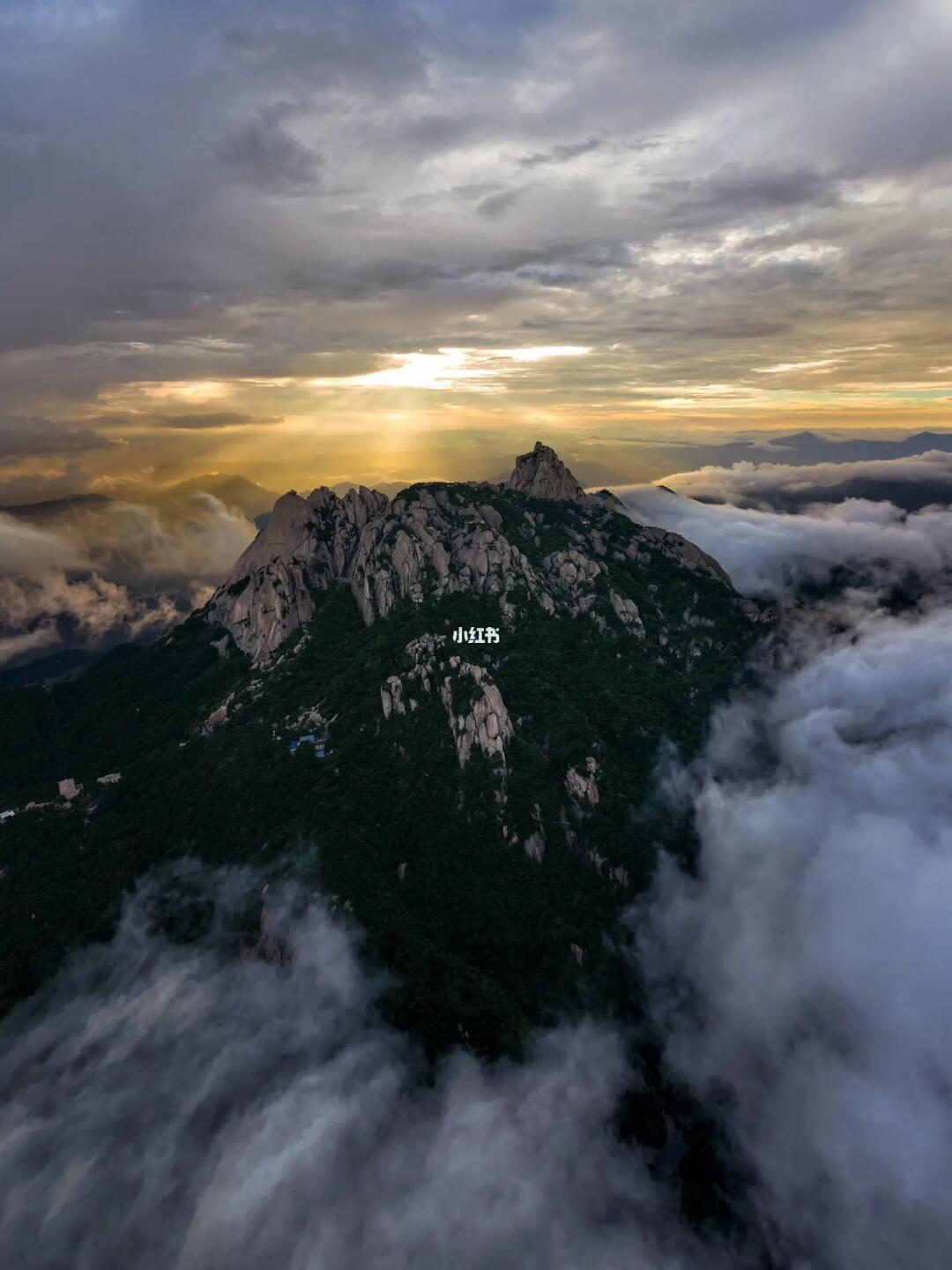 安徽不止有黄山，刚刚爬完天柱山不懂就问❗️
