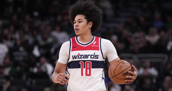 华盛顿奇才在周三宣布，球队前锋凯肖恩·乔治被诊断为左肘尺侧副韧带部分撕裂，预计至