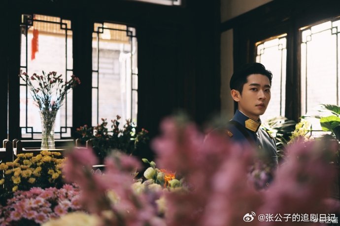 丞磊玉簟秋杀青特辑丞磊虞昶轩杀青特辑 丞磊把民国贵公子演活了，虞昶轩又苏又拽，特