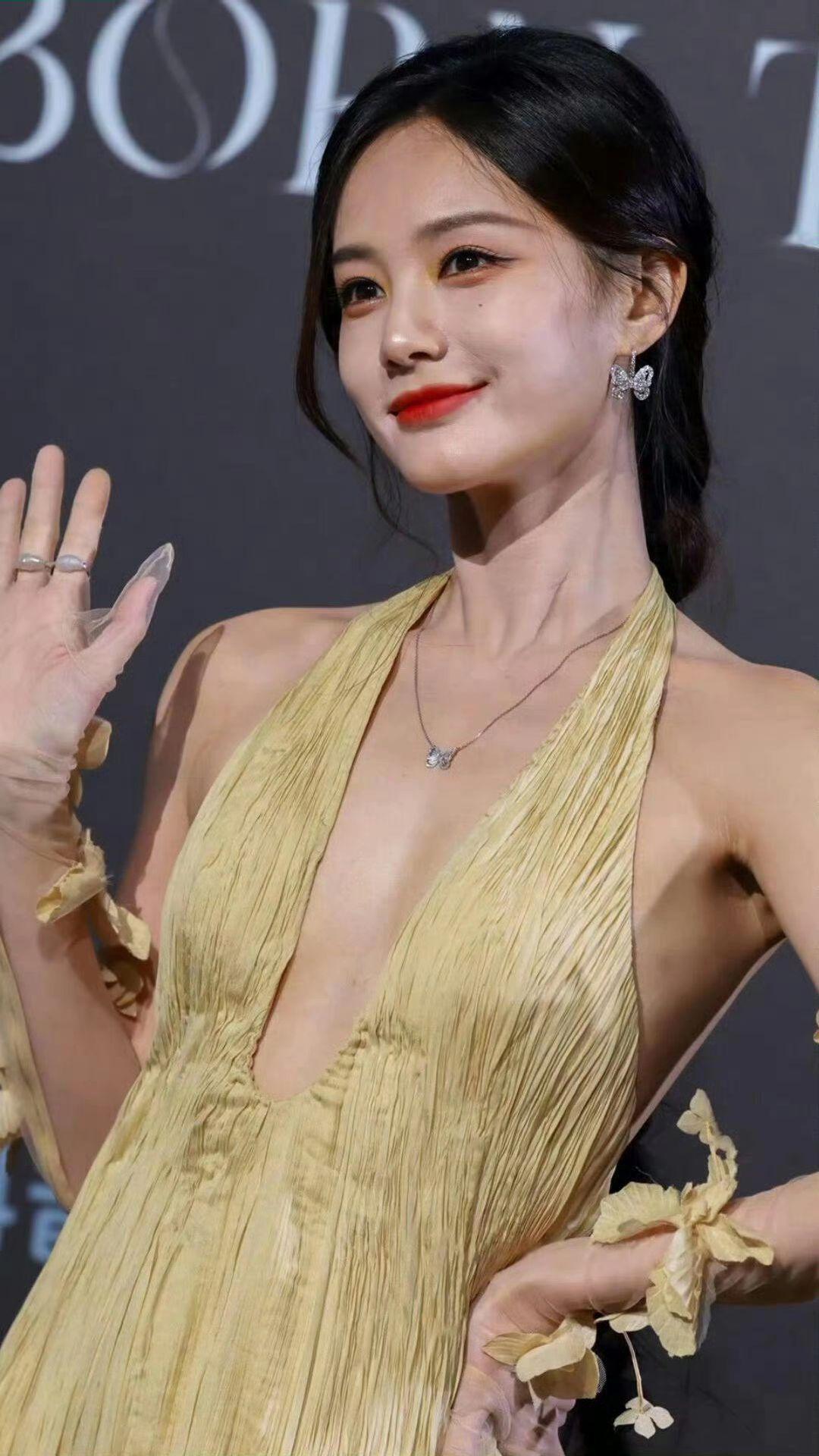 李一桐好看吗？