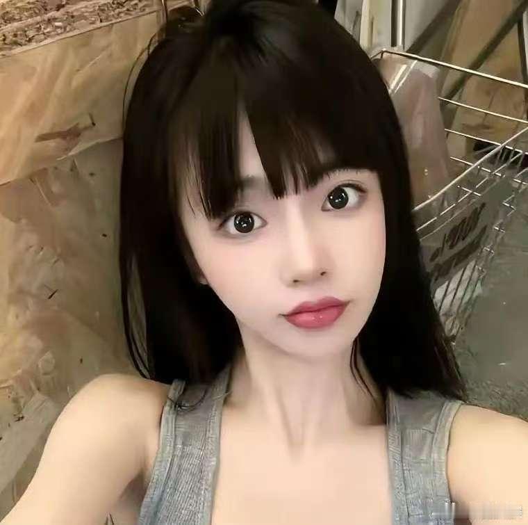 司晓迪学历 司晓迪到底啥学历啊？有说她是北电的，还有说她中学学历！ 