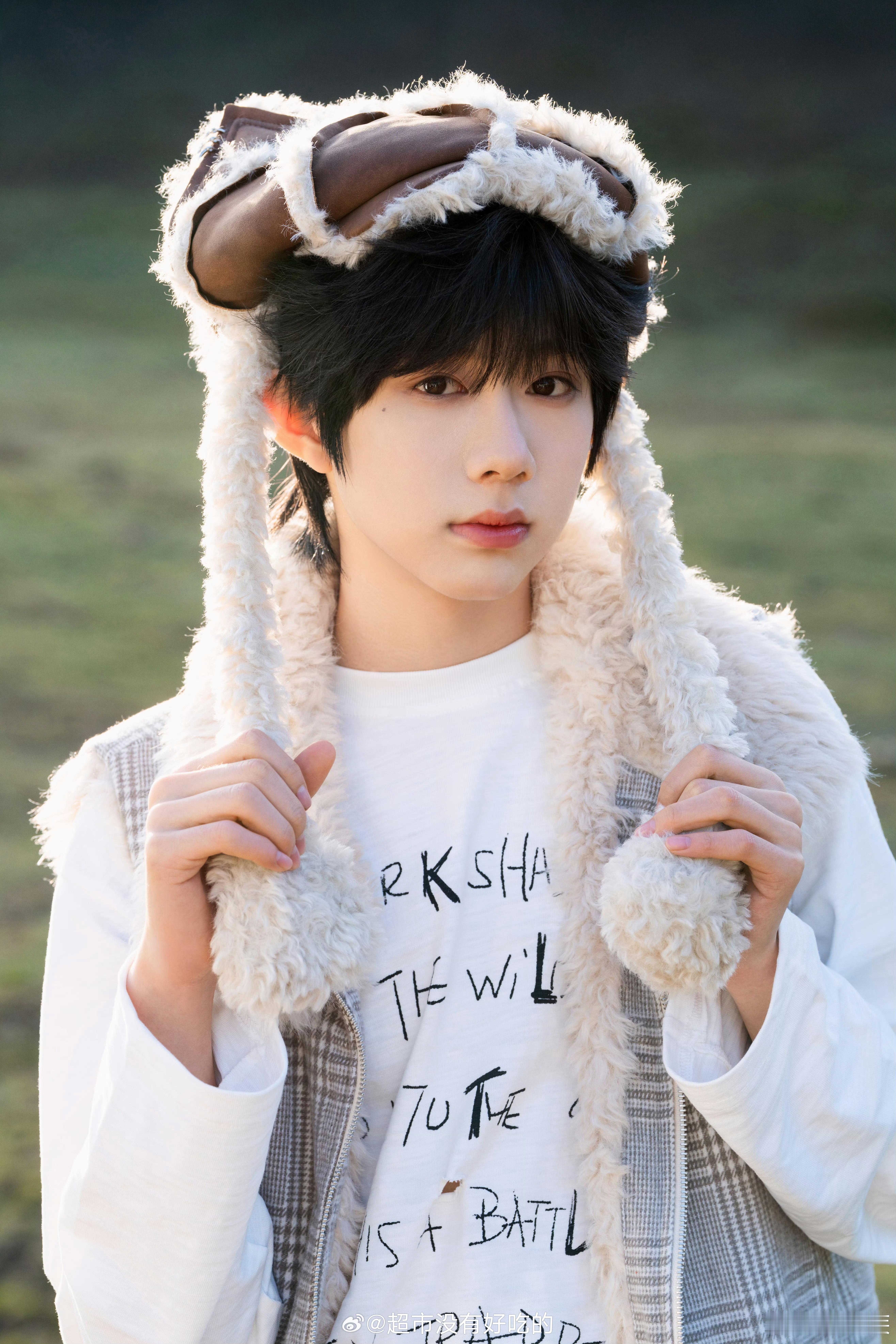 TF四代新歌MV陈奕恒单人图 好好看 