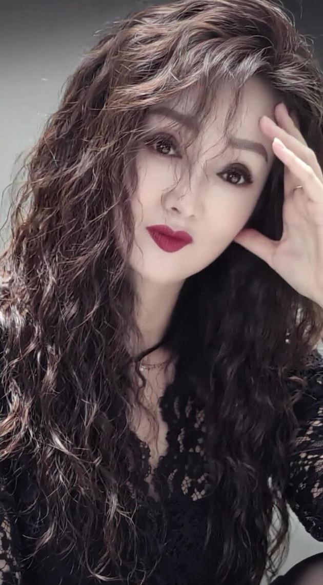 九真是个好东西，有人喝了满眼温柔和浪漫，   也有人喝了满眼都是心酸和泪水……