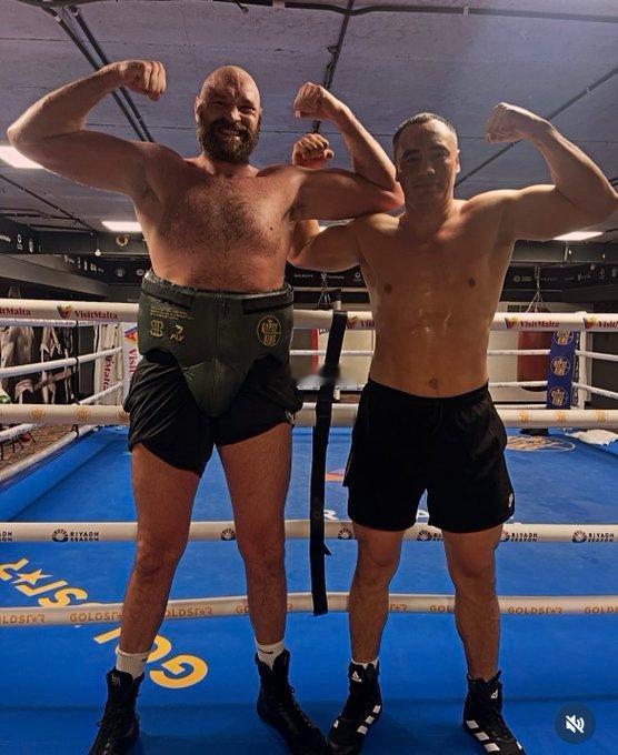 拳坛速递  泰森-富里Tyson Fury 今天与詹-科索布茨基 Zhan Ko